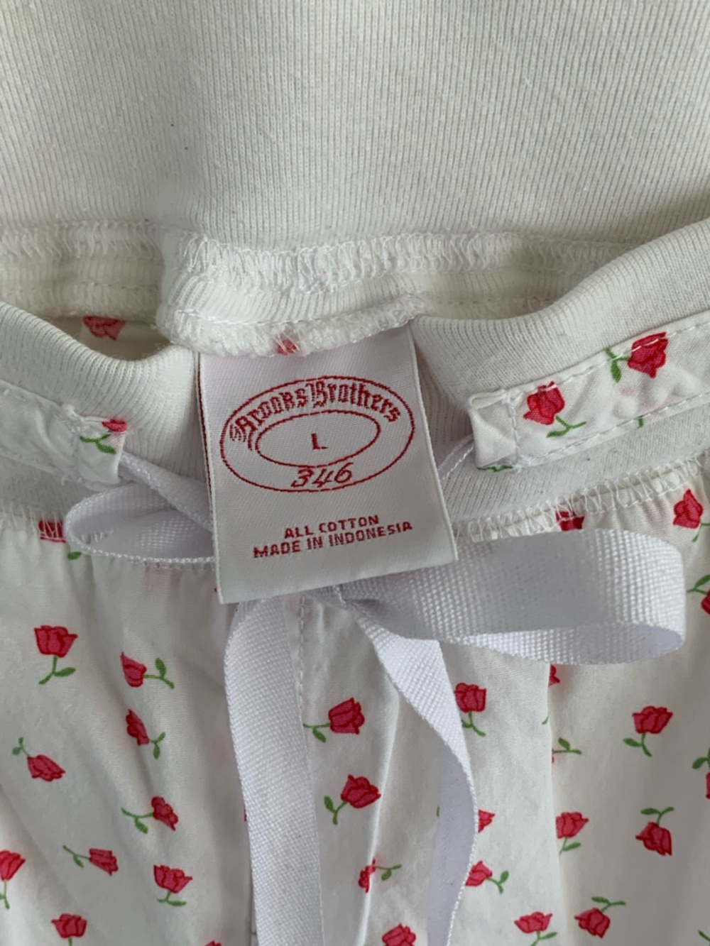 Brooks Brothers White Cotton Sleep Shorts with Red Rose Print